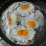 Telur Setengah Matang