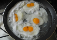 Telur Setengah Matang