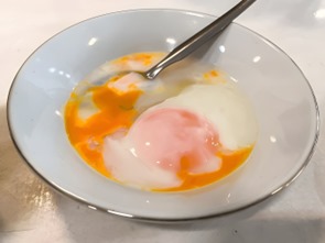 Telur Setengah Matang