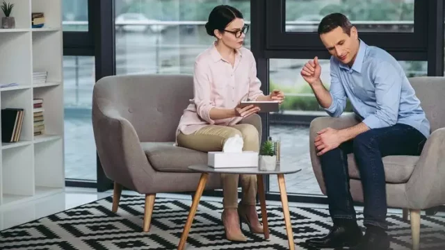 Kalimat antonim dalam bahasa indonesia yang mudah dipahami