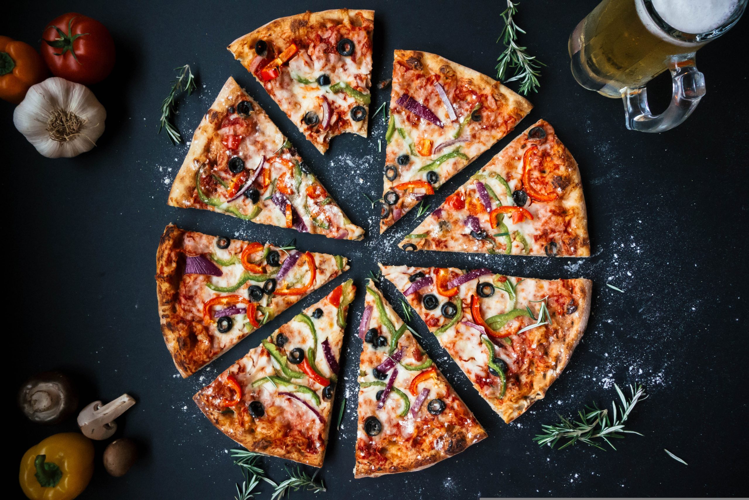 Perbedaan Pizza Hut dan PHD