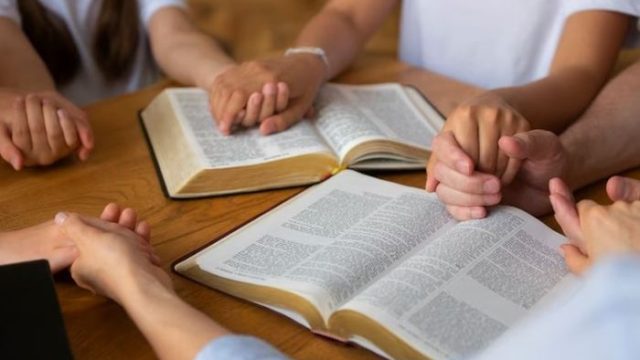 Lagu Pembuka Ibadah yang Menginspirasi dan Membuat Hati Tenang