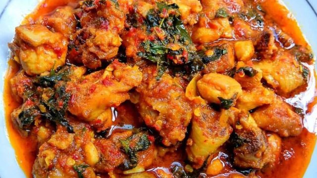 Ayam Rica Rica: Resep Masakan Pedas Nikmat yang Wajib Dicoba