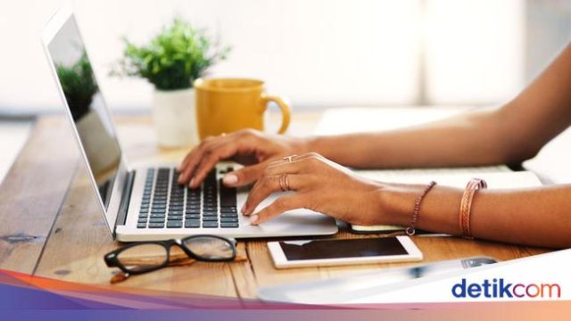 Kalimat Faktual: Pengertian, Contoh, dan Manfaat dalam Menulis Artikel