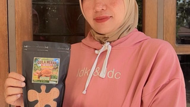 Ketua KWT Hj. Fitria