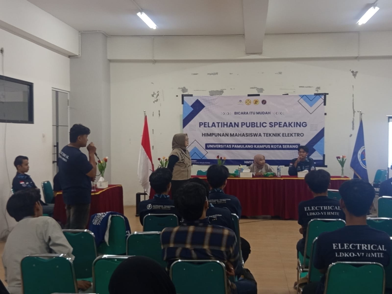 Menjaga Suara